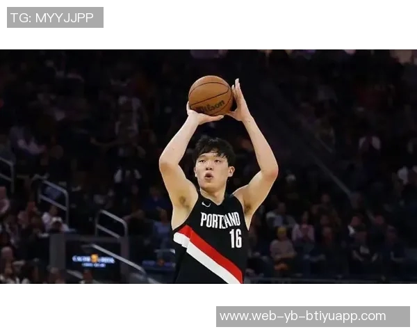 杨瀚森在NBA级别轮换中显得力不从心节奏难以跟上